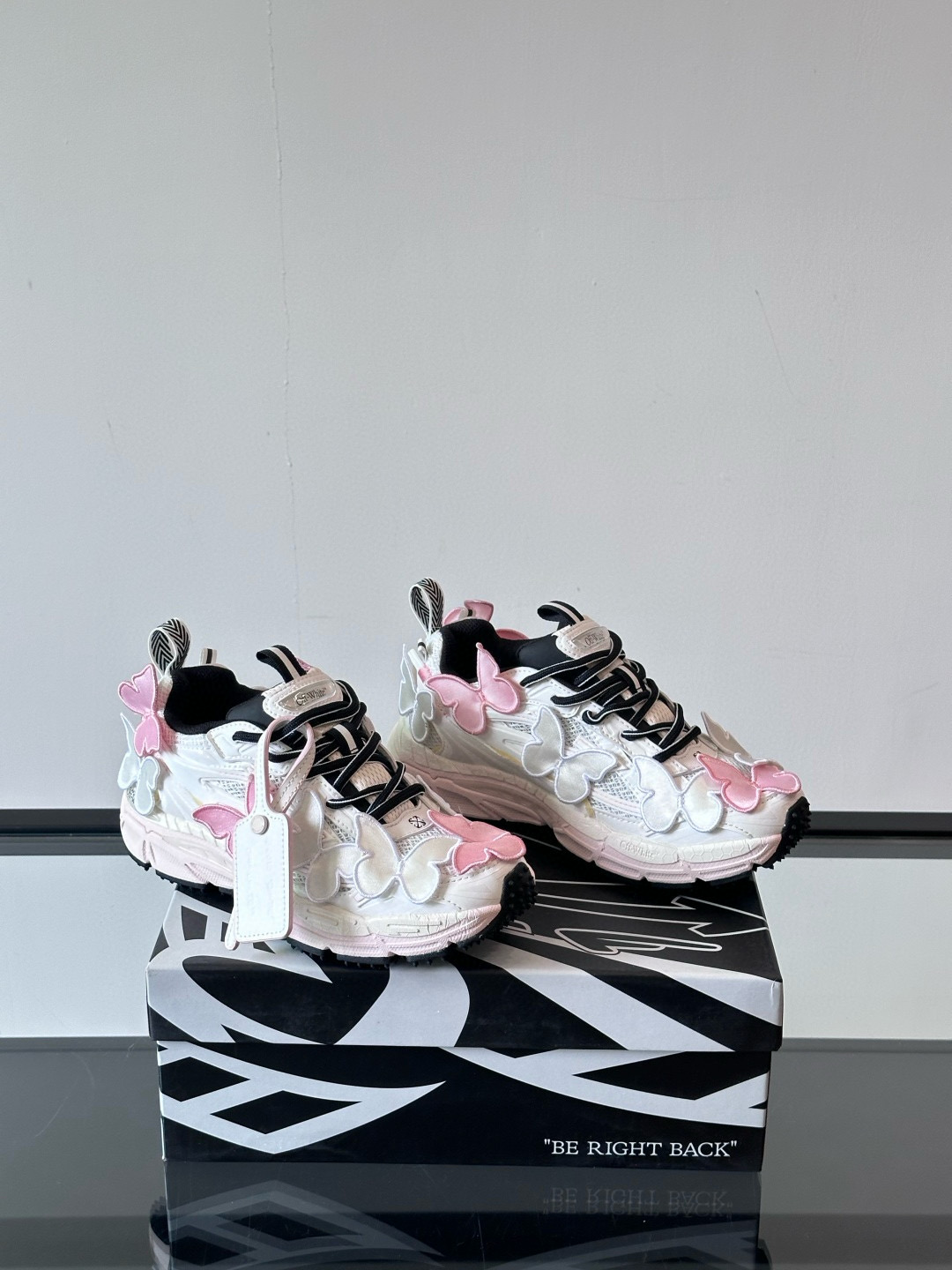 Maison Volt Runner