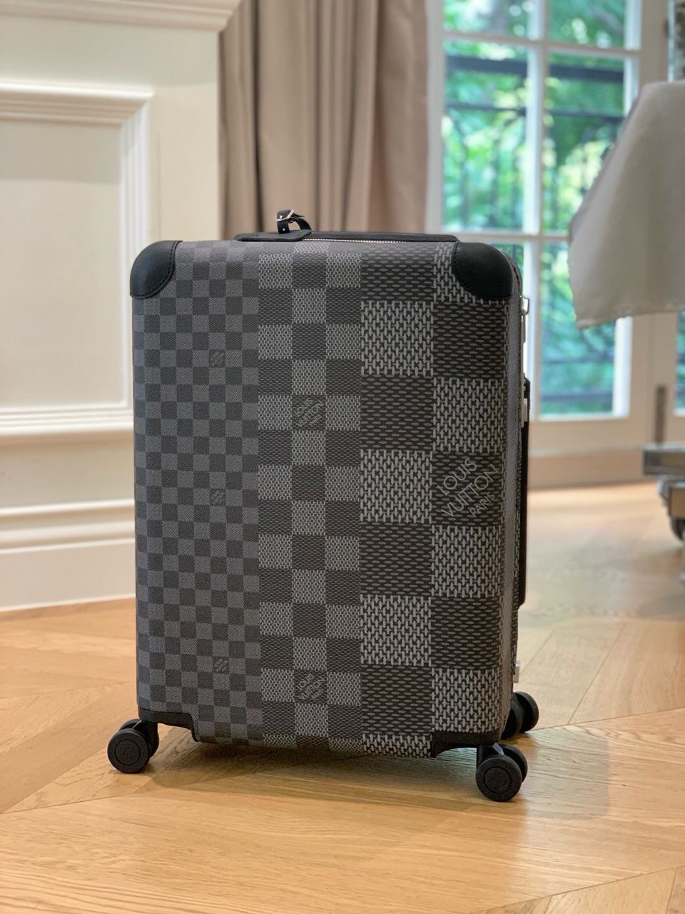 Damier Graphite Patchwork Trolley