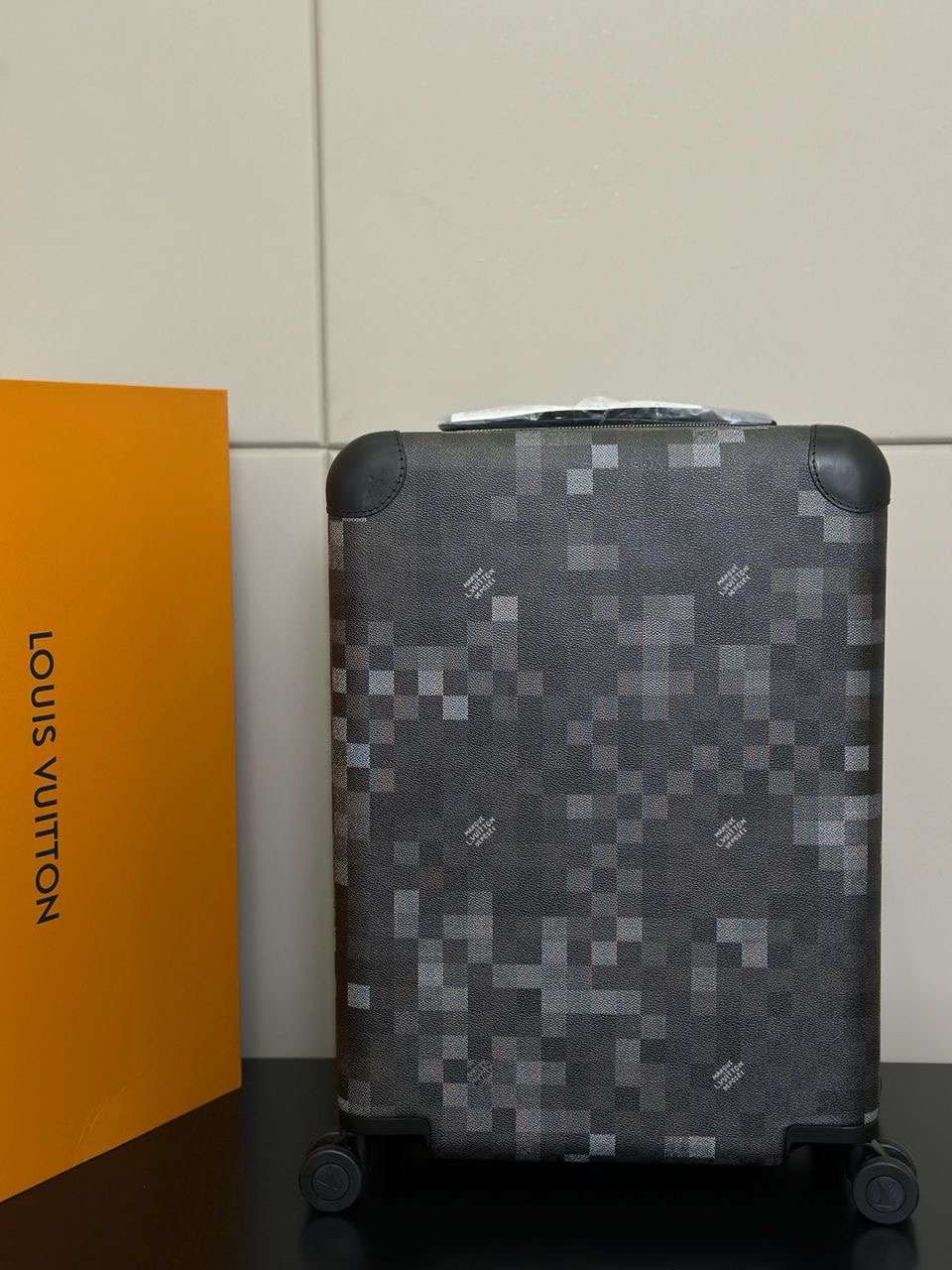 Damier Pixel Graphite Cabin Trolley