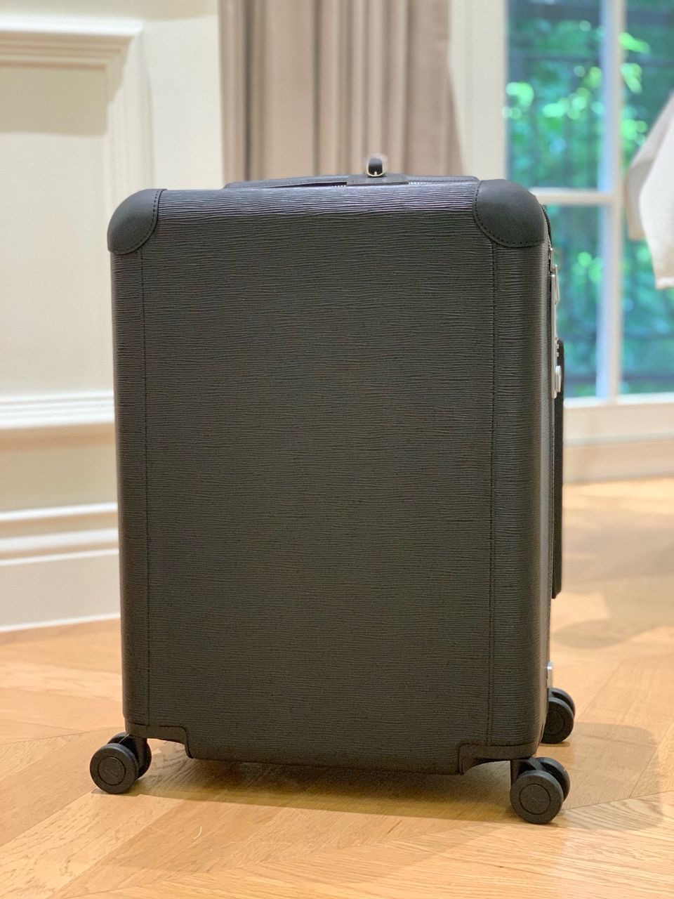 Epi Noir Cabin Trolley