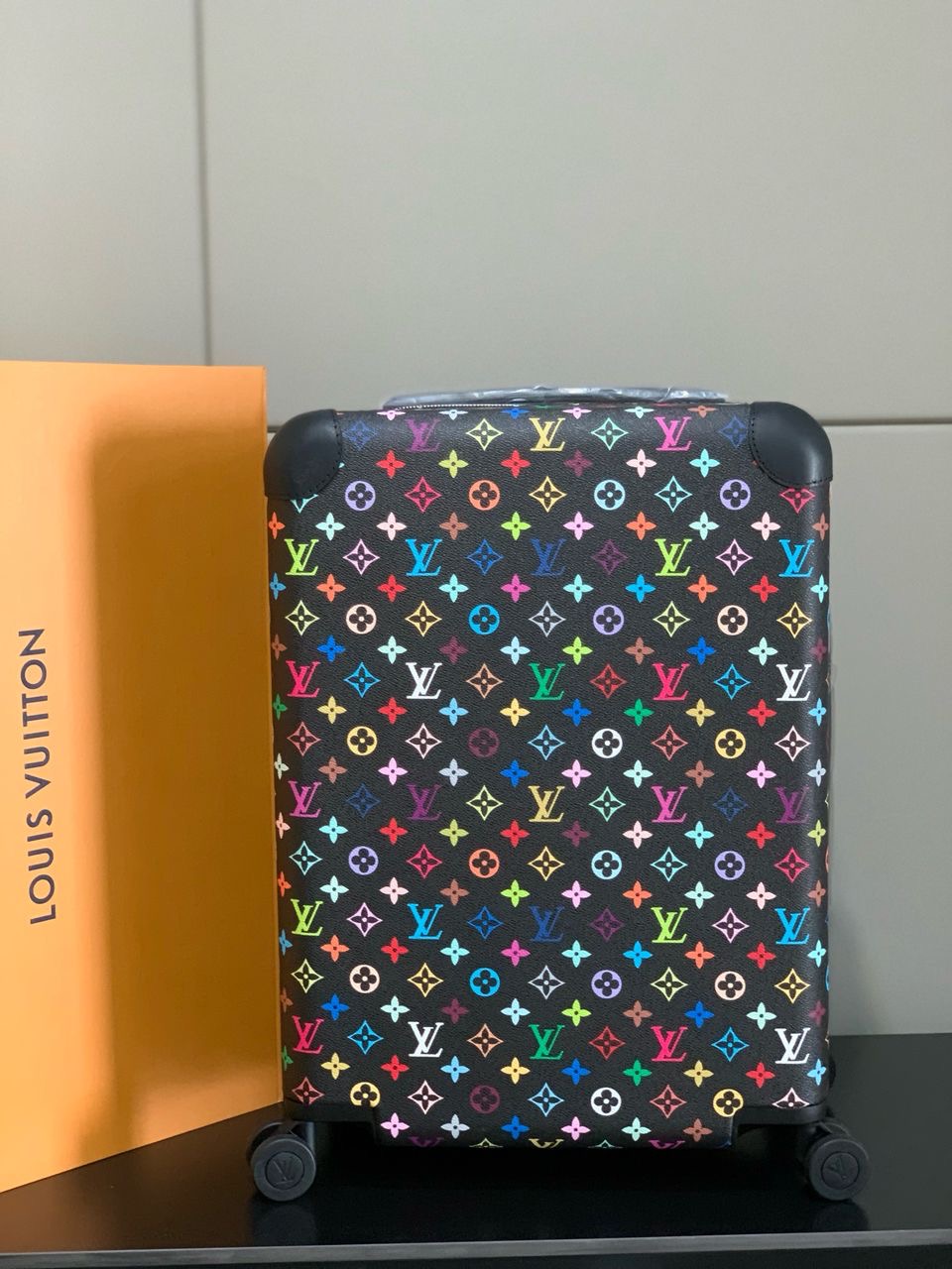 Noir Multicolour Monogram Cabin
